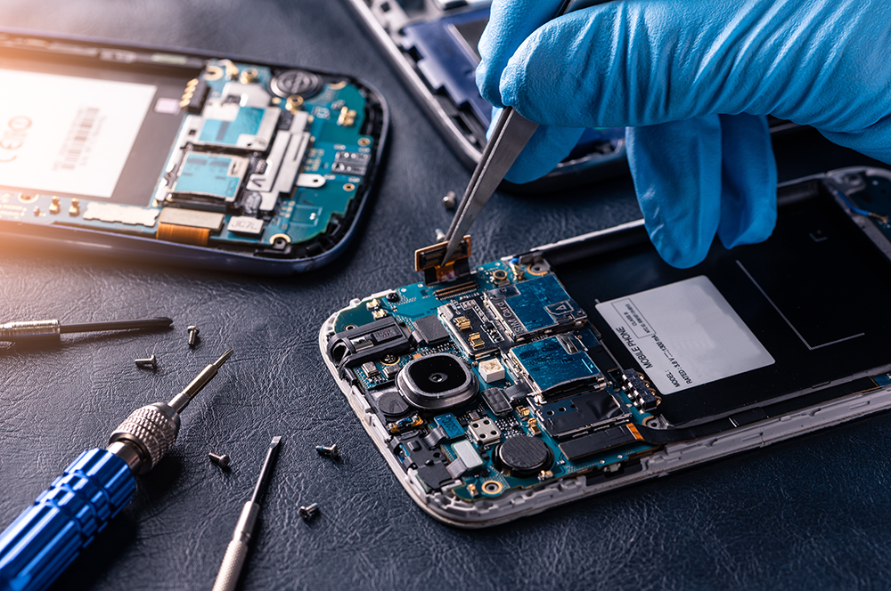 Why Should You Repair Your Damaged Samsung Phone?